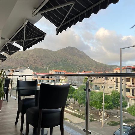 Residencial Santo Amaro Hotel Tarrafal  Bagian luar foto