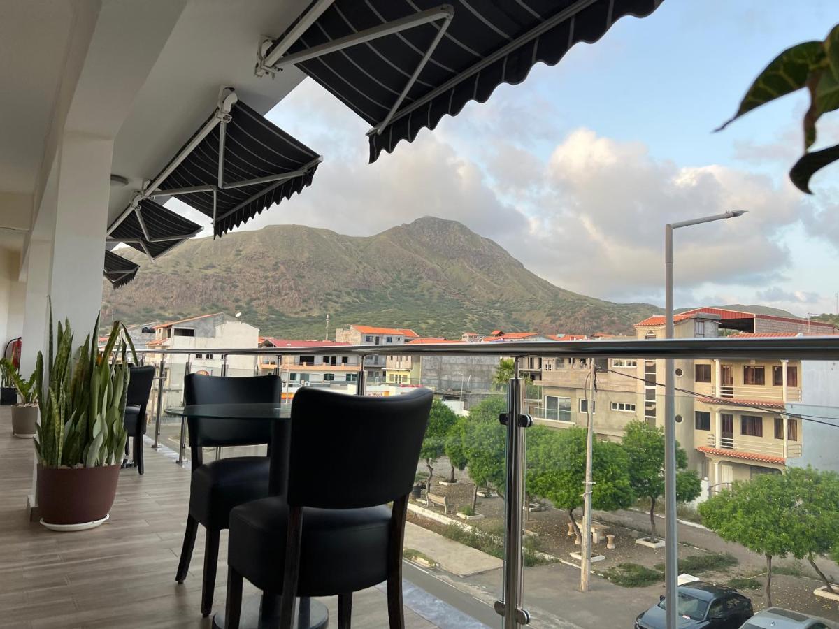 Residencial Santo Amaro Hotel Tarrafal  Bagian luar foto