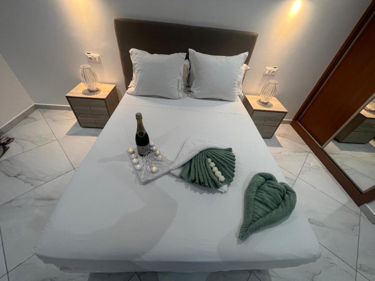 Residencial Santo Amaro Hotel Tarrafal  Bagian luar foto