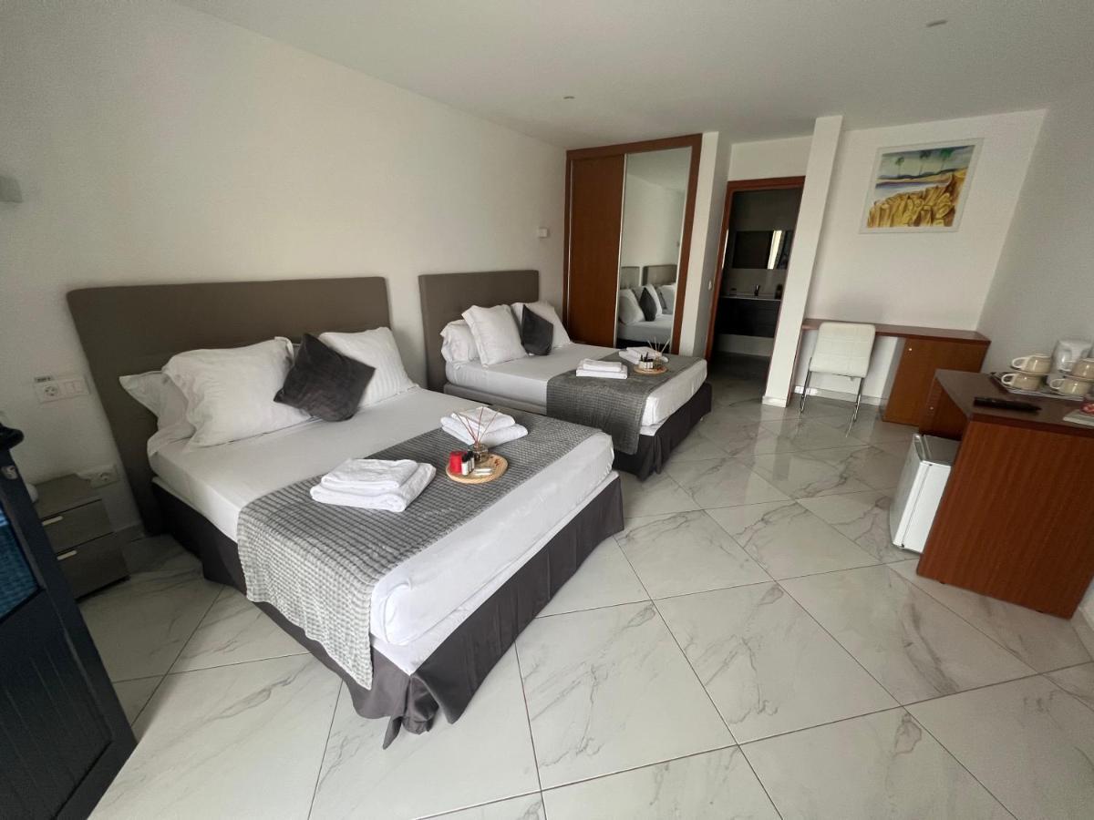 Residencial Santo Amaro Hotel Tarrafal  Bagian luar foto