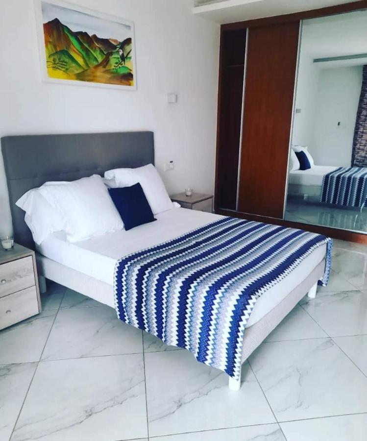 Residencial Santo Amaro Hotel Tarrafal  Bagian luar foto