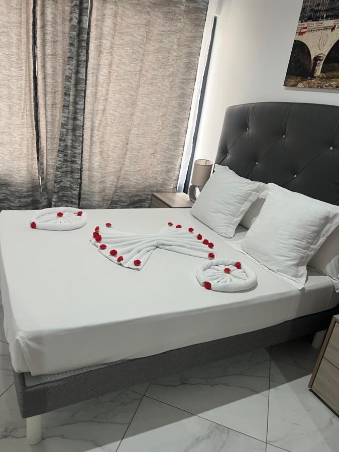Residencial Santo Amaro Hotel Tarrafal  Bagian luar foto